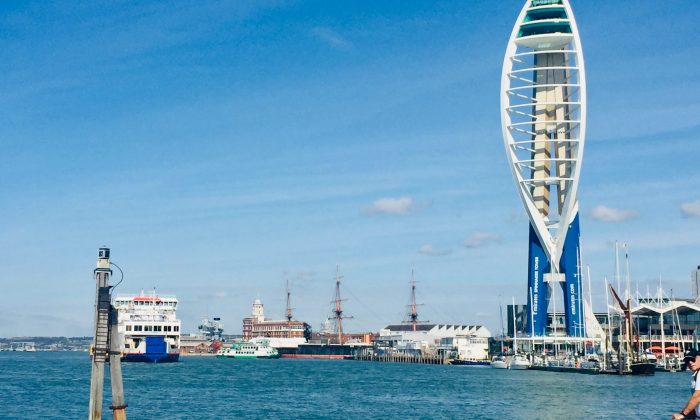 Gatwick to Portsmouth Harbour taxi
